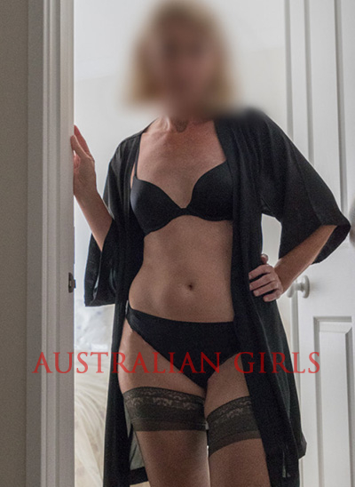Third photo of Maria Hart